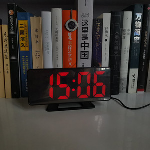 온도 날짜 표시가있는 LED 디지털 탁상 시계 <span class=keywords><strong>3</strong></span> 세트 알람 스누즈 프로젝션 기능 빅 미러 전자 무브먼트 타입 - Product Image 2