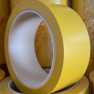 Cinta de advertencia de suelo de PVC de alta visibilidad Adhesivo de goma de un solo lado Personalizable Resistente a la intemperie Resistente a ácidos y álcalis OEM ODM - Product Image 4