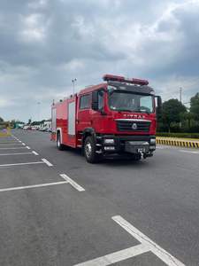 Camión <span class=keywords><strong>de</strong></span> <span class=keywords><strong>Bomberos</strong></span> HOWO 4x2 con Agua y Espuma, Vehículo <span class=keywords><strong>de</strong></span> Rescate, Nuevo, Tipo <span class=keywords><strong>de</strong></span> Combustible Diésel, en Venta a Precio Económico - Product Image 3