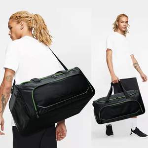 Échantillon gratuit Sacs de hockey sur glace personnalisés de haute qualité pour adultes Légers et fabriqués avec précision Sac d'équipement durable - Product Image 2