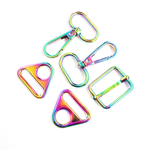 Oferta Especial: Kits de Herrajes para Bolsos de 1 Pulgada con Diseño Arcoíris, 2 Ganchos de Seguridad, 2 Hebillas Triangulares y 1 Deslizador para Bolsos y Carteras - Product Image 2