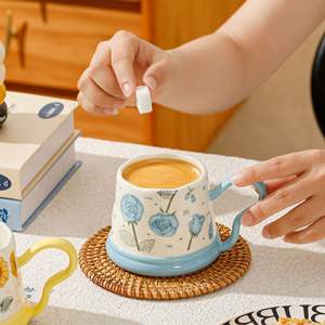 Vente en gros de tasses à fleurs en céramique de haute qualité, créatives, avec poignée, mignonnes, 390 ml, peintes à la <span class=keywords><strong>main</strong></span> <span class=keywords><strong>sous</strong></span> glaçure, tasses à thé ou à café, cadeau - Product Image 3