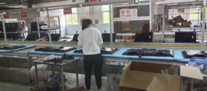 Smart TV LED 4K Serie HBU8000 da 55 Pollici con HDR10+, Android, Frequenza di Aggiornamento 1300Hz, Dolby, WiFi5, Supporto per Uso Alberghiero - Product Image 6