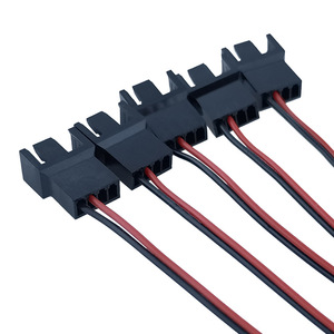 <span class=keywords><strong>Hub</strong></span> de ventilateur à 5 ports <span class=keywords><strong>Molex</strong></span> 4 broches vers 5x 3/4 broches avec contrôle intelligent de la vitesse pour système de refroidissement de boîtier PC - Product Image 4