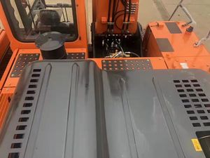 Rongsheng-الصناعات الثقيلة Zhenyu 210-8 215C - Product Image 3