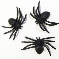 Différentes tailles Halloween Araignée Araignée Réaliste Prank Props Scare Fun Pratique Surprise Blague Jouets 12 styles peuvent être mélangés jouet