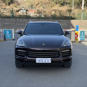 La <span class=keywords><strong>Porsche</strong></span> <span class=keywords><strong>Cayenne</strong></span> 2020, un Veicolo a Benzina 3.0T Professionale, Presenta un Prezzo di Esportazione Relativamente Basso - Product Image 1