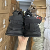 Chaussures de sport, sandales et baskets de haute qualité, neuves, en stock, confortables pour l'été, vente en gros au prix le plus bas
