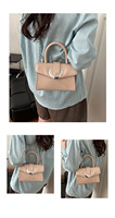 Sac fourre-tout/bandoulière texturé pour femme, style luxe léger, nouveau, couleur unie, en PU, avec chaîne et doublure en nylon, sac tendance