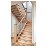 Maßgefertigte Doppelseitige Stringer-Treppe Hochwertige Eichenholzstufen Langlebiges Glasgeländer Moderne Innen-Geradtreppe