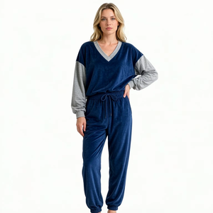 Conjunto Deportivo para Mujer, Cuello en V, Manga Larga, Mangas en Contraste, Pantalones Jogger con Cordón, Ropa Casual para Estar en Casa, Ropa de Ocio, Prenda Personalizada - Product Image 3