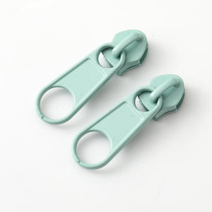 अनुकूलन योग्य 2 #,3 #, 5 #, 7 #, 8 #, 10 # धातु प्लास्टिक सामग्री कस्टम जिपर स्लाइडर्स का निर्माण - Product Image 3