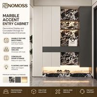 Meuble d'entrée avec accents en marbre, étagères ouvertes et rangement dissimulé pour une entrée moderne et sophistiquée