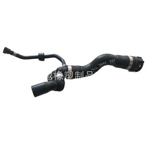 Manguera de Refrigerante Benbao 17127519256 de Goma para Reemplazo y Reparación - Product Image 3