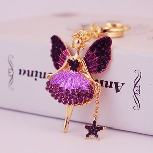 Llavero de niña ángel con diamantes de imitación y cristal, accesorio colgante para bolso, bonito llavero esmaltado para mujer - Product Image 6