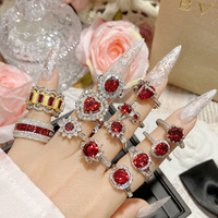 Bague élégante en zircon rouge en forme de cœur pour femme, idéale au quotidien et comme cadeau de mariage - Laiton tendance plaqué argent sterling 925