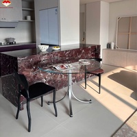 Grande dalle de marbre rouge Rosso Levanto de luxe pour îlot de cuisine, comptoir, meuble-lavabo de salle de bain, table à manger, salon, escalier, villa