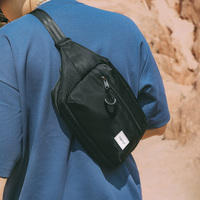 Sac bandoulière homme grande capacité en nylon multicolore, étanche, idéal pour l'été et le printemps – Vente en gros usine