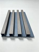 Panneau mural WPC 160*23mm Grille à quatre rails (Base noire, Semi-enveloppé) Acoustique