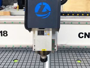 China Holz <span class=keywords><strong>CNC</strong></span> Fräsmaschine, Wirtschaftlicher <span class=keywords><strong>CNC</strong></span> Schneideplotter für Holz/MDF/Acryl/Aluminium 1325 1530 - Product Image 3