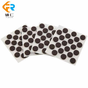 Coussinets en feutre adhésifs ronds pour meubles en vrac auto-adhésifs Coussin en feutre adhésif auto-adhésif Jambe <span class=keywords><strong>de</strong></span> <span class=keywords><strong>chaise</strong></span> en caoutchouc mince pour meubles - Product Image 1