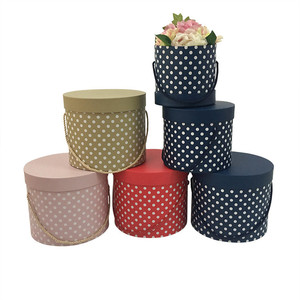 Nuovo round dot set di tre <span class=keywords><strong>fiori</strong></span> di carta di caramella contenitore di regalo scatola rosa bouquet pacchetto <span class=keywords><strong>fiori</strong></span> - Product Image 1