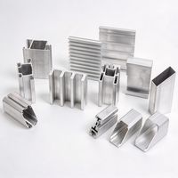 Profilé en aluminium extrudé à fente en T 6063 avec revêtement en poudre, perçage et taraudage CNC, services de découpe et de soudage sur mesure