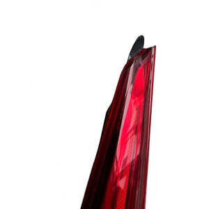 8330B282 LED luz de freno trasera 12V ABS cuerpo trasero con lente roja nueva condición piezas de automóvil para Mitsubishi <span class=keywords><strong>Eclipse</strong></span> <span class=keywords><strong>Cross</strong></span> 2017-2021 - Product Image 2