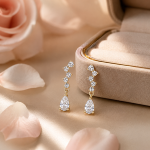 Orecchini a goccia d'acqua per donna con pietre trasparenti intarsiate, piccoli e semplici, gioielli da indossare tutti i giorni. - Product Image 4
