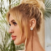 Anting-anting kancing perak desain bunga mode perhiasan anting-anting kancing mutiara air tawar 5-6mm
