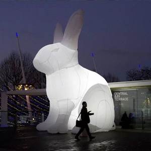 Lapin gonflable géant en tissu Oxford blanc Offre Spéciale | Adorable décoration publicitaire - Product Image 1