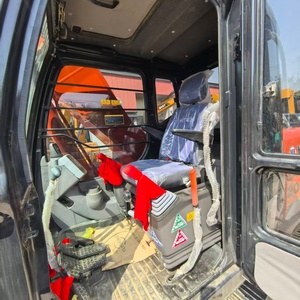 Hitachi Zaxis200 d'occasion en excellent état, faible nombre d'heures, non remis à neuf, bien entretenu, moteur puissant, durable, économique - Product Image 6