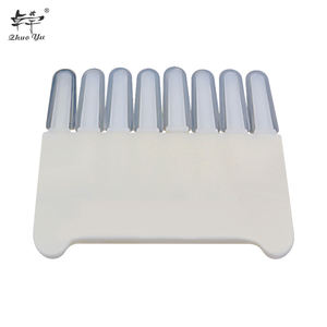 Apiculture reine abeille gelée royale stylo grattoir 8 rangées doigts trous marchandises <span class=keywords><strong>Kit</strong></span> d'élevage outils pour apiculteur fournitures - Product Image 1