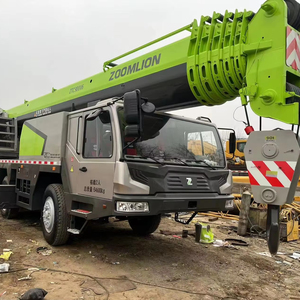 Camión con Grúa Zoomlion de 220 Toneladas Usado a Bajo Costo para Trabajos de Construcción - Product Image 1