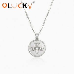 Collar con Colgante de Abeja Reina Delicado, Chapado en Oro de 18K, Resistente al Agua, para Mujer, Uso Diario, Fabricante de Joyería Personalizada LUCKYJIU - Product Image 2