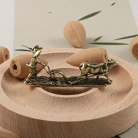 Figurine en laiton antique, paysan labourant avec un bœuf, sculpture de bétail, ornement miniature fait main, décoration de bureau, collection, cadeau