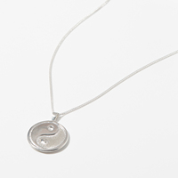 Collier long minimaliste en argent sterling 925 plaqué or avec pendentif pièce Yin Yang pour femme, bijou de mode équilibré