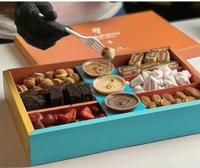 Boîtes en papier kraft pour biscuits au chocolat, matériaux recyclés écologiques Diviseurs d'emballages pour desserts, sushis, laminage mat