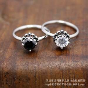 yunnique Flower Shape <b>Titanium</b> Steel <b>Ring</b> Black Zircon Claw Setting Women's Fashion Jewelry Gift - Product Image 2