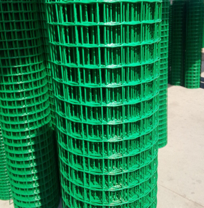 Malla Soldada Galvanizada Recubierta de PVC, Malla para Gallinero de 1 Pulgada Cuadrada, Personalizada para Construcción de Cercas - Product Image 4