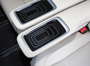 Nouveau siège de classe V d'origine avec écran tactile, charge sans fil, ventilation, chauffage et massage pour Mercedes-Sprinter - Product Image 2