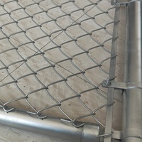 Elektrische stalen bergploegwegbarrière spoorwegomheining PVC kettingscherm diamantgaas UV-bestendig weerbestendig erfafscheiding