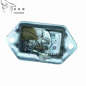 Замок двери кабины TALUADA в сборе <span class=keywords><strong>Komatsu</strong></span> PC60 PC120 PC200-5 Daewoo DH55 замок двери кабины замок блок Fit ручка двери кабины - Product Image 1