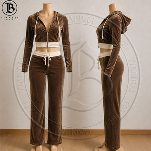 Completo Tuta in Velluto Autunnale Personalizzabile con Logo 3D, Giacca con Zip a Righe Leopardate e Leggings, Set Lounge 2 Pezzi <span class=keywords><strong>Abbigliamento</strong></span> <span class=keywords><strong>Donna</strong></span> - Product Image 5