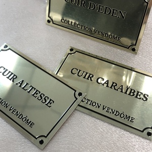 Adhesivo de perfume impermeable impreso personalizado logotipo dorado etiquetas de metal transferencia transparente sellos UV vinilo estampado personalizado artesanía - Product Image 2