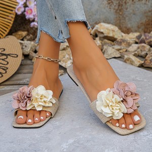 Sandalias de Moda Sexys para Mujer, Casuales, con Flores, Diseño Abierto, Cierre de Botón y Correa en el Tobillo, Modelo QS1027B43 - Product Image 3