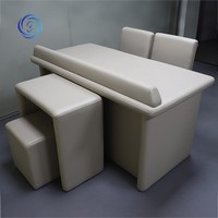 Ensemble complet personnalisable de protection souple anti-collision en mousse nano enveloppante sans couture pour tables, chaises, lits et toilettes pour centres de détention