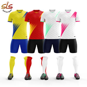 ชุดกรรมการฟุตบอลฤดูร้อนแบบปรับแต่งได้ ผลิตจากโพลีเอสเตอร์ ระบายอากาศได้ดี พร้อมชื่อทีม เสื้อฟุตบอลย้อนยุค - Product Image 1