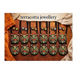 AMULYAM OVERSEAS Ensemble de bijoux pour femmes, fait main en Inde, style bohème, en terre cuite, en forme de fleur, collier coloré |   Ethnique - Product Image 1