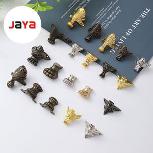 Kit Piedi Di Livellamento Per Armadi Audio Video Chiedi Mittens